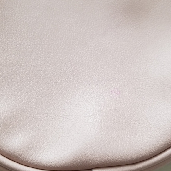 Kelly & Katie Circle Crossbody Bag - Picture 6 of 8